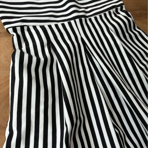 WOMENS Short Black and White Stripped Dress - Size XS - Picture 7 of 8